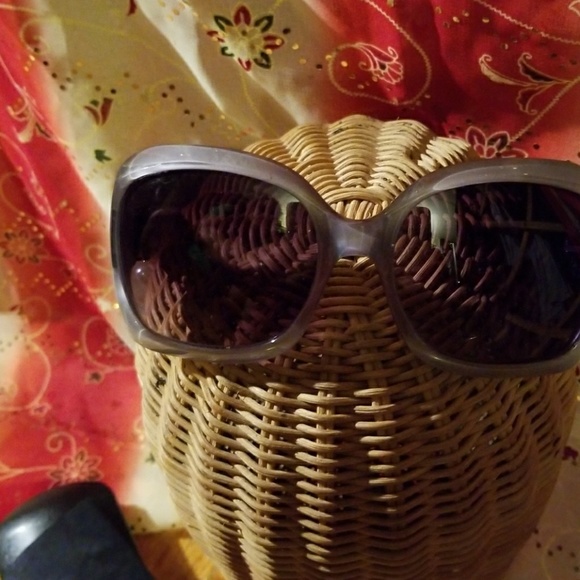 Vintage Gray Square Frame Sunglasses - Picture 4 of 8